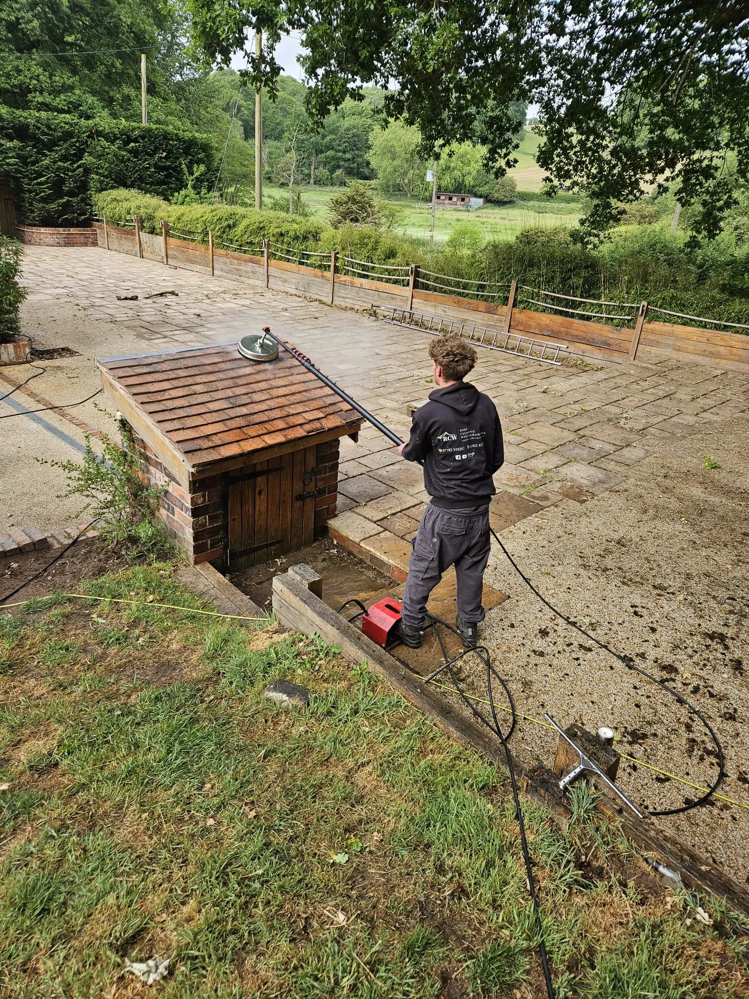 m_roof_cleaning_14.JPG